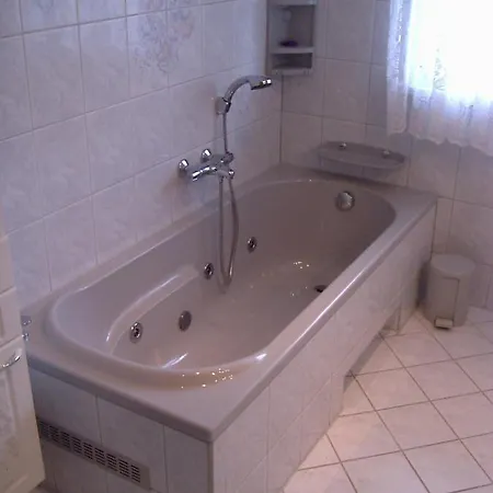 Appartement Ferienwohnung Langerwisch - #124792 *